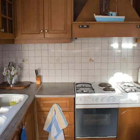 Kalivia House - Entire