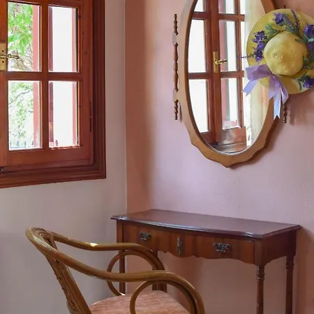 Villa Kalivia House - Entire Gytheio
