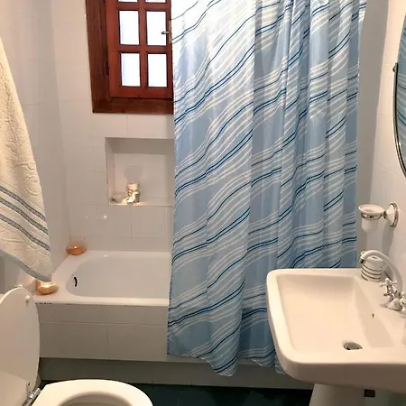 Kalivia House - Entire Villa *