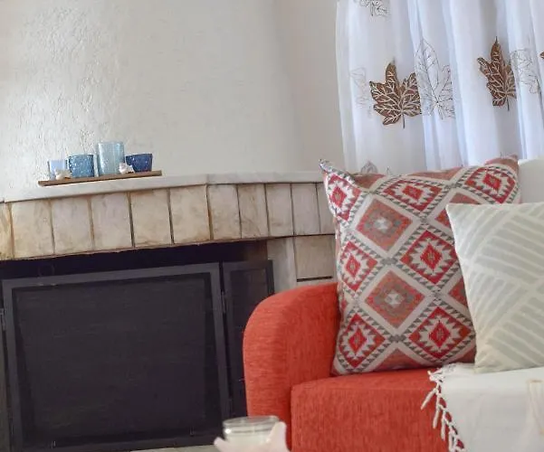 Villa Kalivia House - Entire *